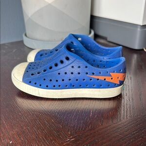 Native Toddler C9 Blue and Orange Water Shoes Slip on Sneakers